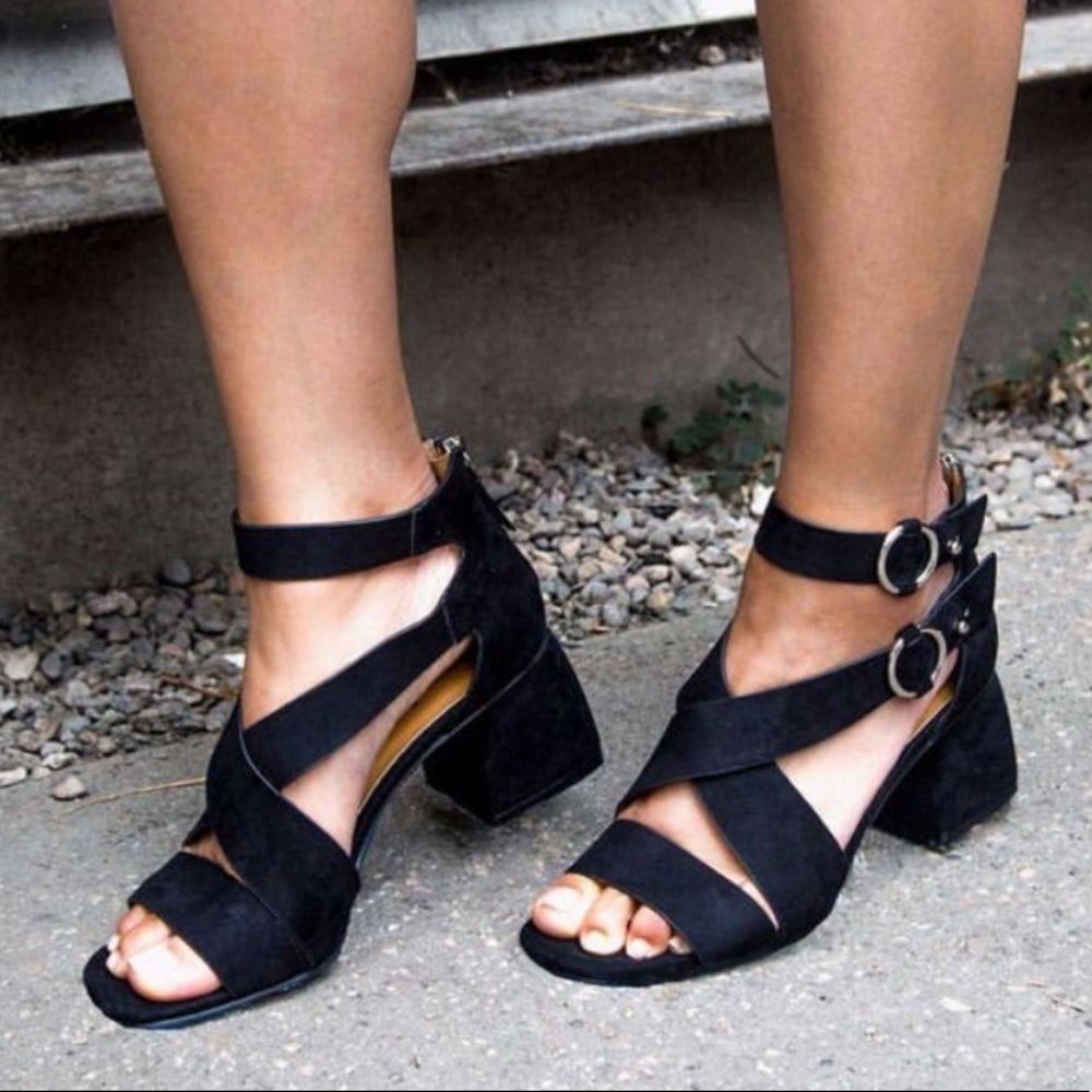 Black Chunky Kitten Heel Open Toe Strappy Sandals
